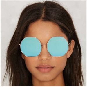 Quay Australia Kiss and Tell Gold Frame Blue Mirror Lens Sunglasses w/ Case 60mm